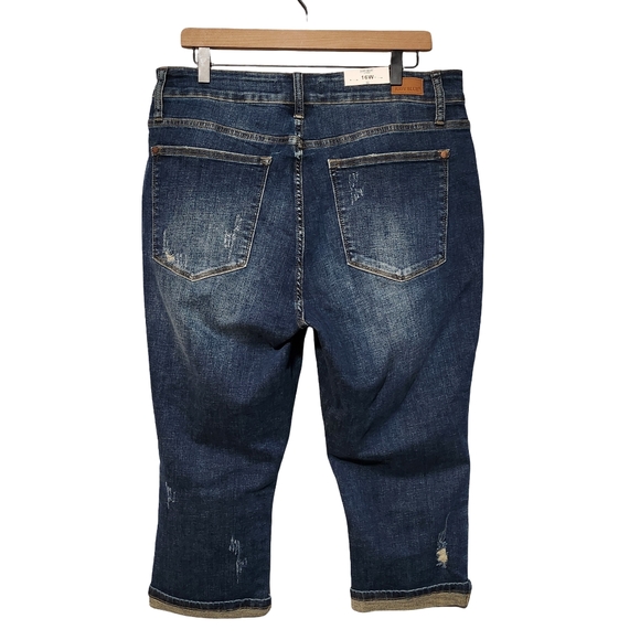 JUDY BLUE Chevelle Hi-Rise Cuffed Distressed Capri Jeans Womens Plus 16W - Picture 7 of 12